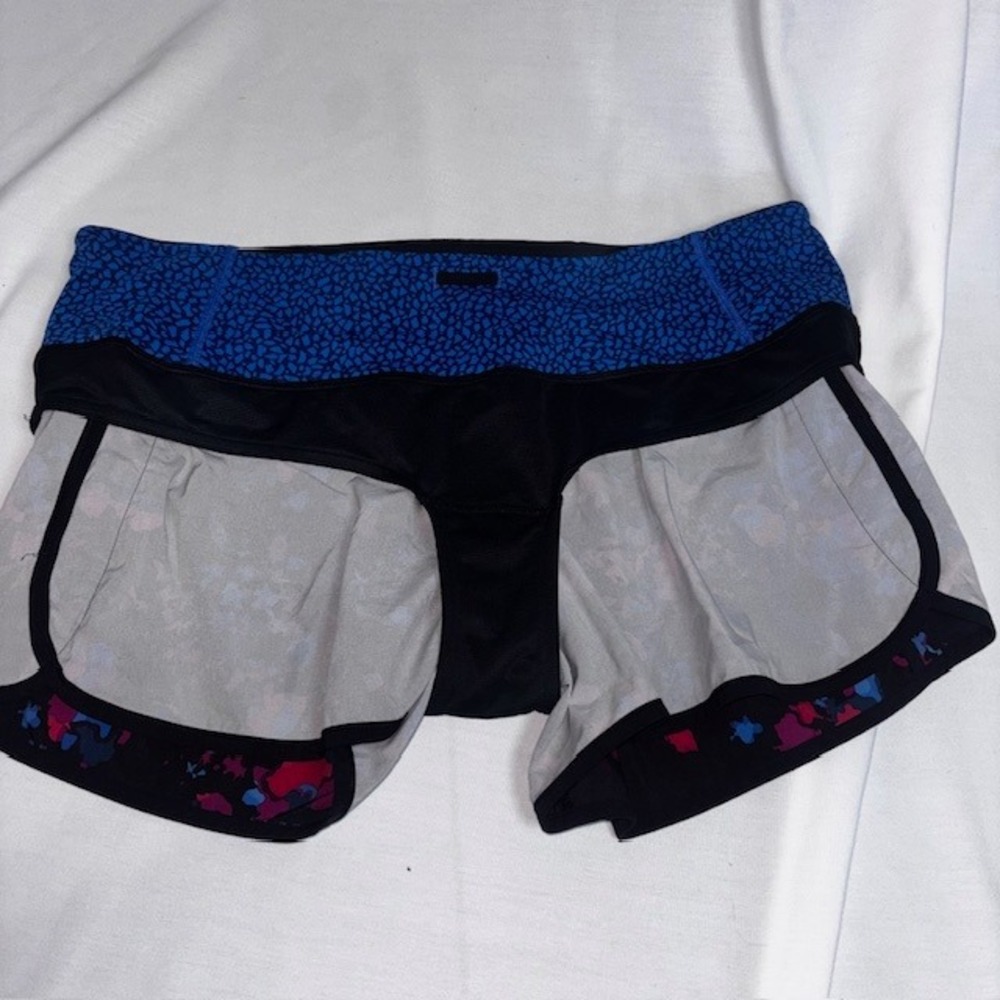 Lululemon Speed Up Short Multi Color Abstract Print Running Workout Womens 10 - Picture 5 of 5